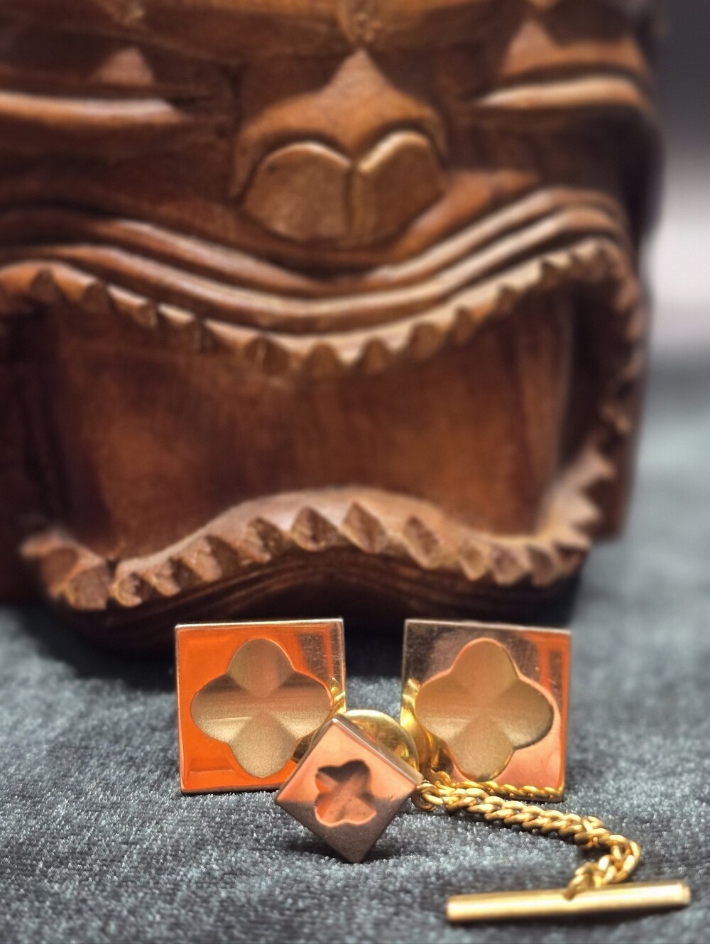 Midcentury Shields Cufflinks & Tie Clip
